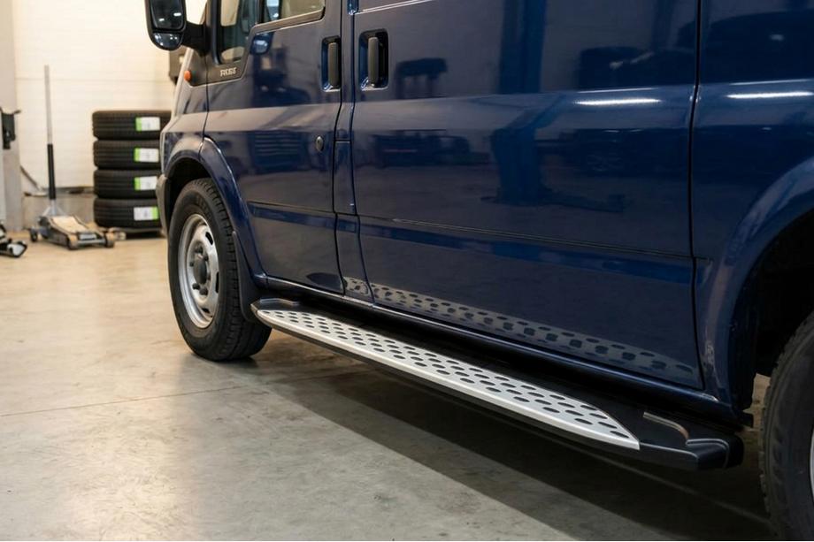 Ford Transit 2000–2014 Stranske stopnice Shining V1, L1 (kratka) (2 kos, aluminij) Image
