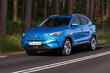 Pregled prenovljenega električnega križanca MG ZS EV fotografija 3
