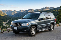 Jeep Grand Cherokee WJ 1999–2004 Stranske stopnice Rainbow (2 kos, aluminij) fotografija 1