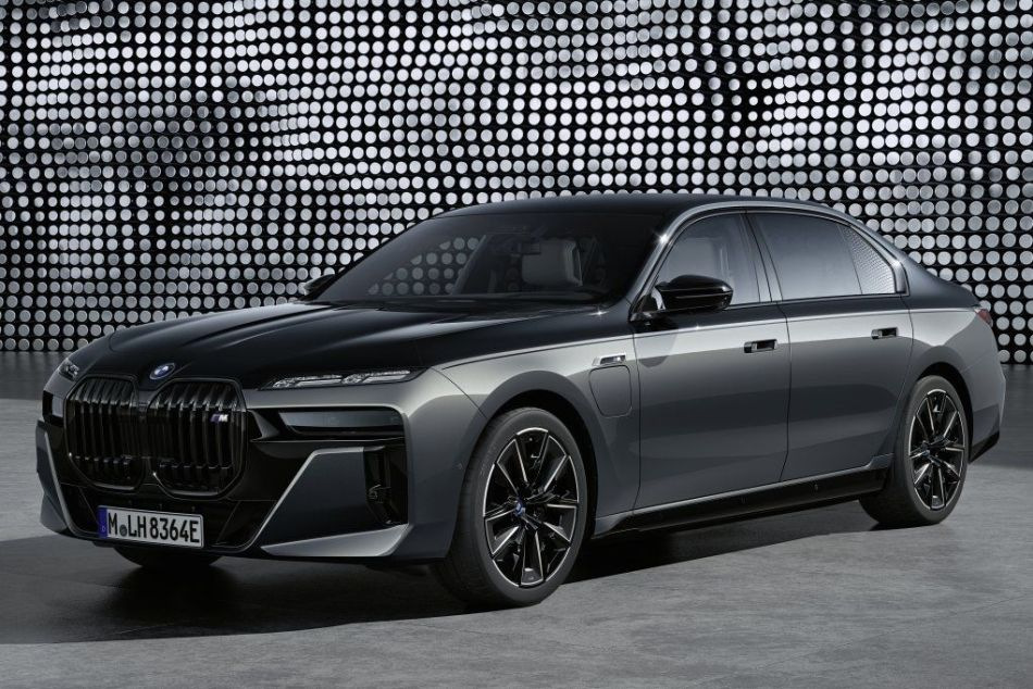 BMW 7 Series: nova generacija paradne limuzine