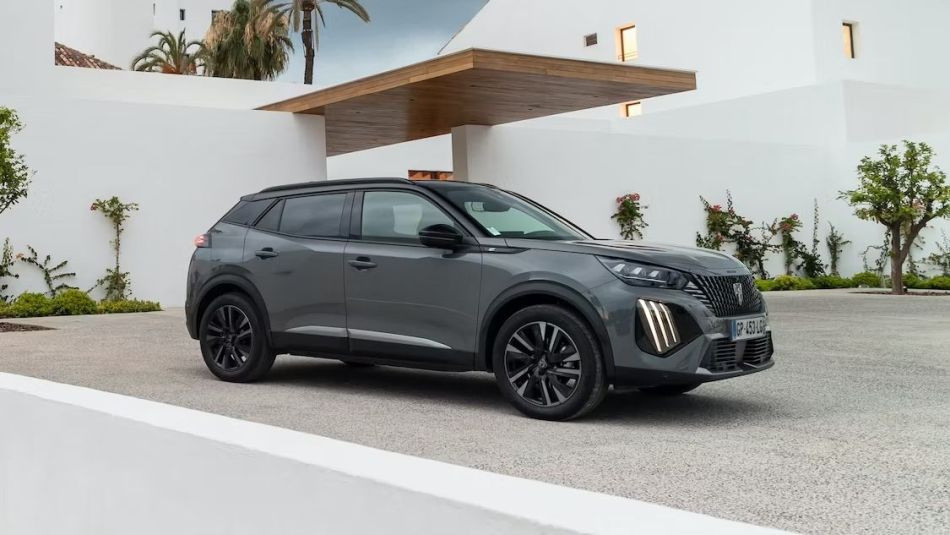 Peugeot 2008: posodobljeni mestni križanec