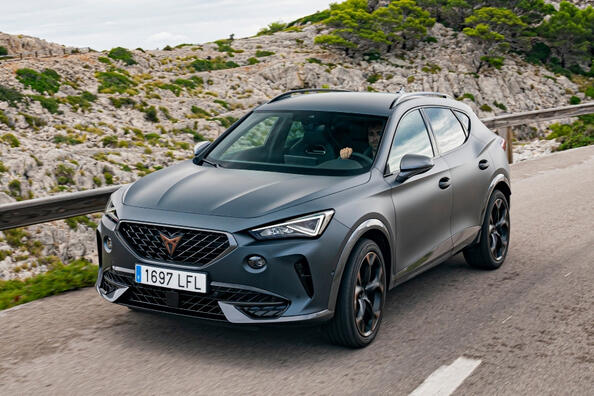 Pregled crossoverja Cupra Formentor