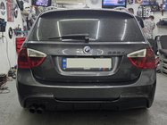 BMW serija 3 E90/E91 2005–2011 Jubilejni emblem 74 mm (zadnji) fotografija 3
