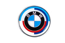 BMW serija 3 F30/F31 2012–2019 Jubilejni emblem 82 mm (sprednji) fotografija 2