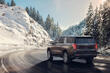 Chevrolet Suburban: legendarni SUV 12. generacije fotografija 3