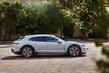 Porsche Taycan Cross Turismo: vsestranski električni športni avtomobil fotografija 3