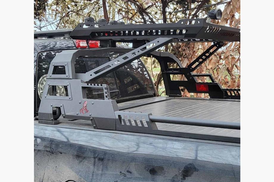 Toyota Tundra 2007–2021 Rollbar s košaro Dakar (za rolo pokrov) Image
