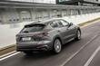 Pregled posodobljenega križanca Maserati Levante fotografija 4