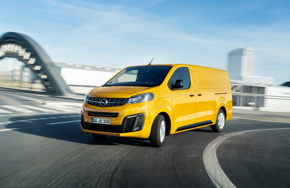 Opel Vivaro-e: električni kombi za posel in prosti čas