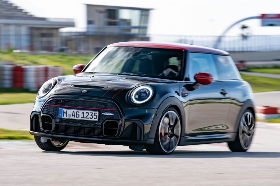 Test 'nabitega' kombilimuzina MINI John Cooper Works 3D tretje generacije