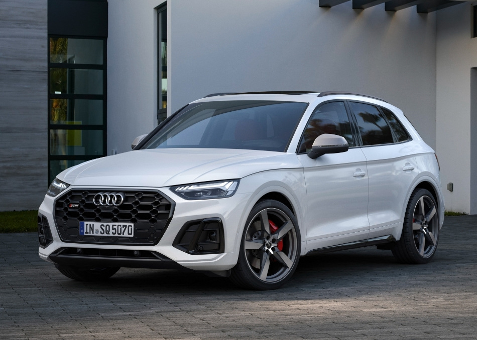 Pregled posodobljenega športnega križanca Audi SQ5