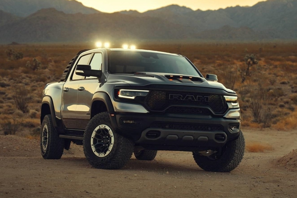 Ram 1500 TRX: pregled visokozmogljivega štirikolesno gnanega pick-upa