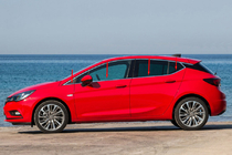 Opel Astra K 2016–2021 Okrasne letvice oken (HB) (8 kos, nerjaveče jeklo) fotografija 1