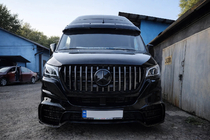 Mercedes Sprinter W907/W910 2018– Sprednji odbijač z masko V2 (AMG) fotografija 1