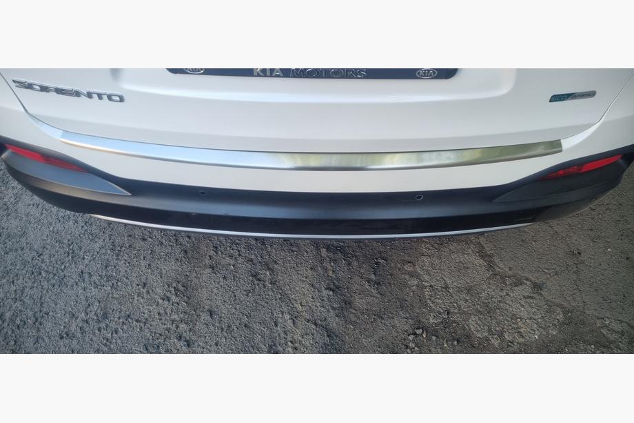 Kia Sorento III UM 2014–2020 Carmos zaščitna letvica zadnjega odbijača (nerjaveče jeklo) Image