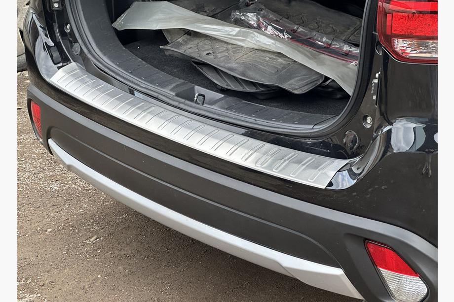 Mitsubishi Outlander 2012–2021 Zaščitna letev zadnjega odbijača 2015-2021 Carmos (nerjaveče jeklo) Image