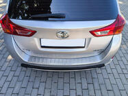Toyota Auris 2012–2018 Zaščitna letev zadnjega odbijača iz nerjavečega jekla Carmos (SW) fotografija 3