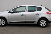 Renault Megane III 2009–2016 Obloge stebričkov vrat (nerjaveče jeklo) fotografija 1