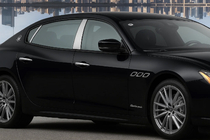 Maserati Quattroporte 2013–2023 Nerjaveči pokrovi stebričkov vrat (4 kos) fotografija 1