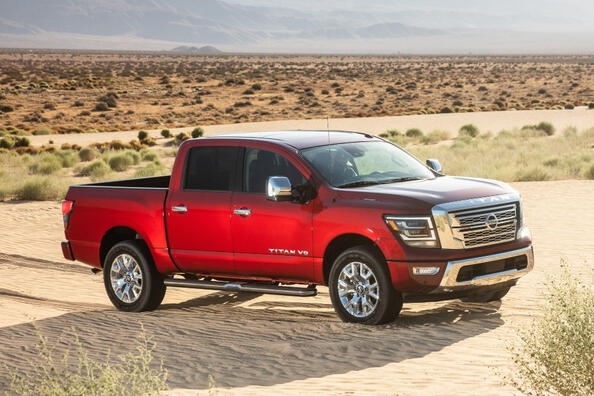 Nissan Titan druge generacije: pregled poltovornjaka Fotografija 4