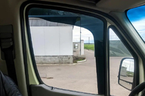 Volkswagen Crafter 2006–2016 Vetrni deflektorji za okna, vstavni Niken Luxury (2 kos) fotografija 3