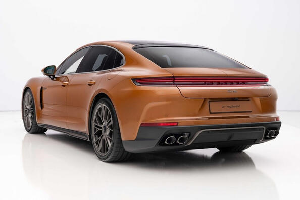 Porsche Panamera Turbo tretje generacije: razkošje in moč v enem avtu Fotografija 4
