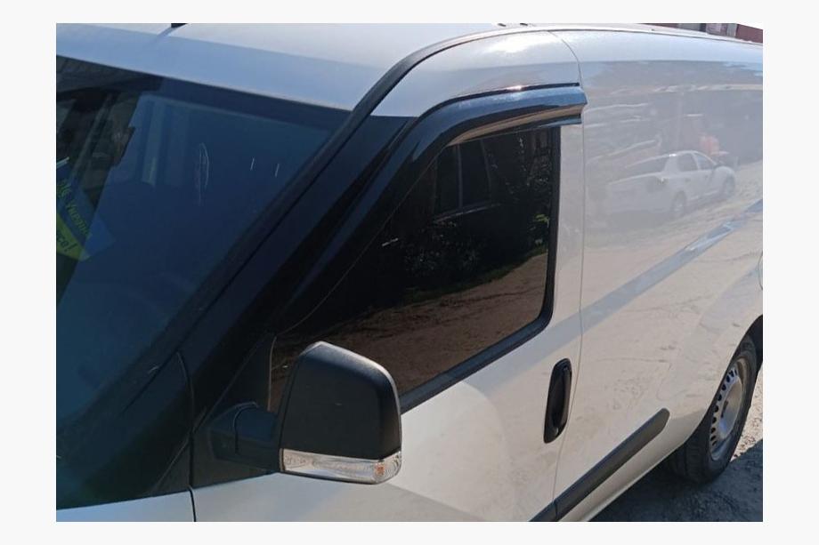 Fiat Doblo II 2010–2022 Vetrni deflektorji oken (2 kos, Sunplex Sport) Image