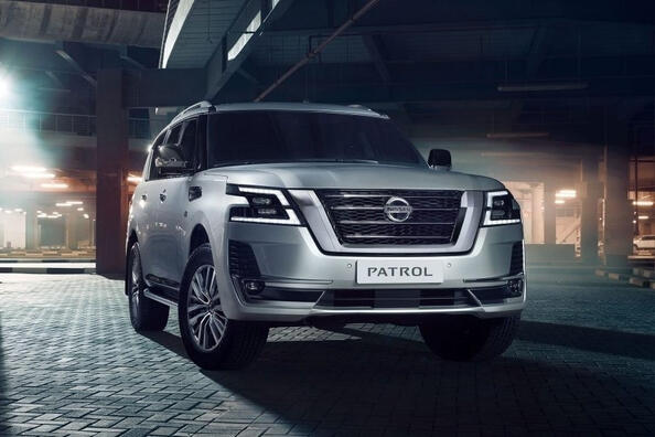 Nissan Patrol Y62: pregled legendarnega terenca 6. generacije Fotografija 2
