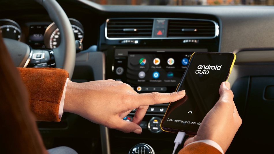 Sodobni načini povezave pametnega telefona z avtomobilom