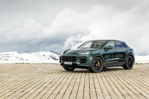 Porsche Cayenne Coupe: luksuzni crossover z osveženim videzom