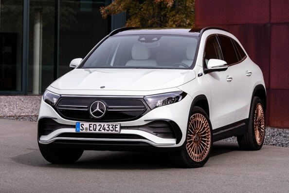 Preizkus električnega križanca Mercedes-Benz EQA