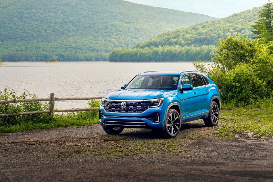 Volkswagen Atlas Cross Sport: osvežen dizajn, nov motor in poudarek na tehnologiji