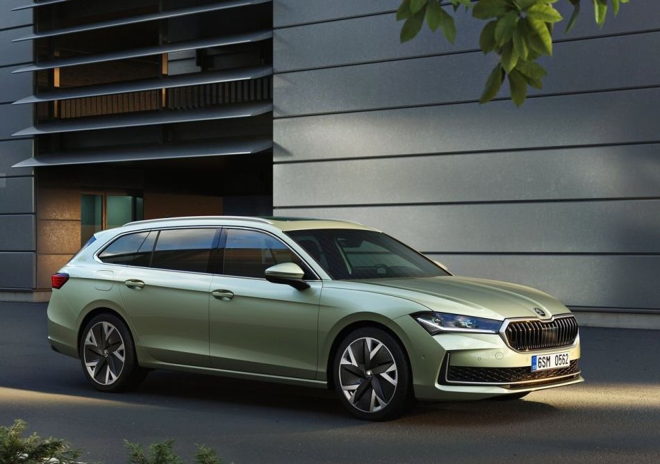 Pregled karavana Skoda Superb Combi 2024