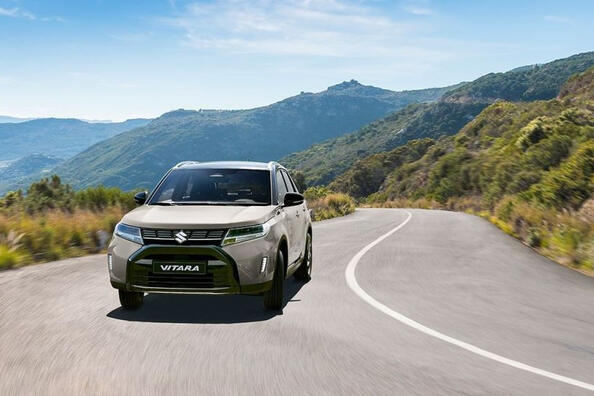 Prenovljeni Suzuki Vitara 2024: test kompaktnega križanca
