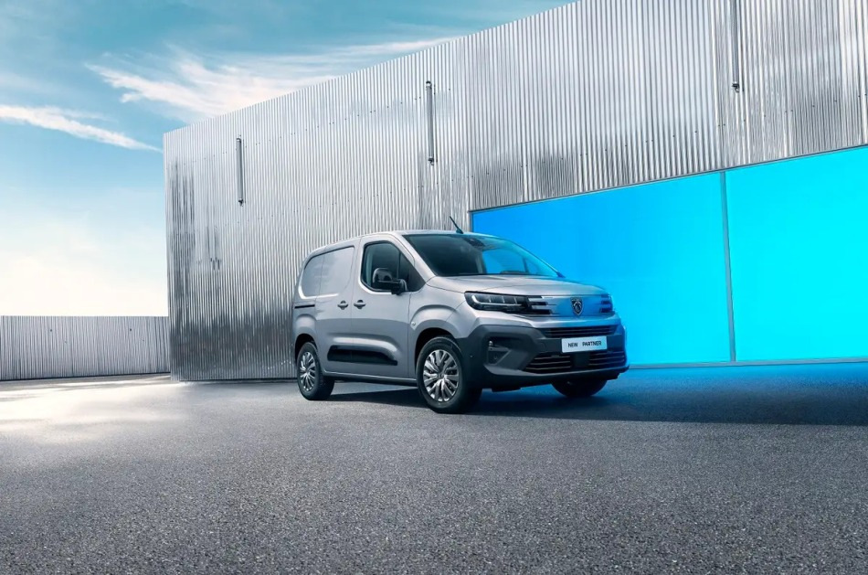 Test prenovljenega dostavnika Peugeot Partner 2024