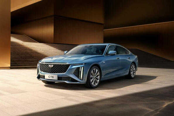 Test luksuzne limuzine Cadillac CT6 II generacije