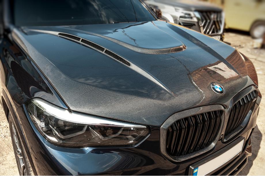 BMW X5 G05 2019–2026 Karbon pokrov motorja V1 (G05/F95) Fotografija 1
