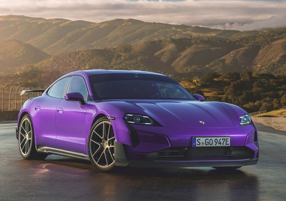 Posodobljeni Porsche Taycan 2024: hiter, z dolgim dosegom in še bolj izpopolnjen