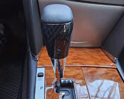 Toyota Land Cruiser Prado 150 2009–2023 Ročaj prestavne ročice (črno usnje + karbon) fotografija 2