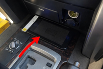 Toyota Land Cruiser 200 2007–2021 Komplet za brezžično polnjenje telefona (2007-2015) fotografija 2