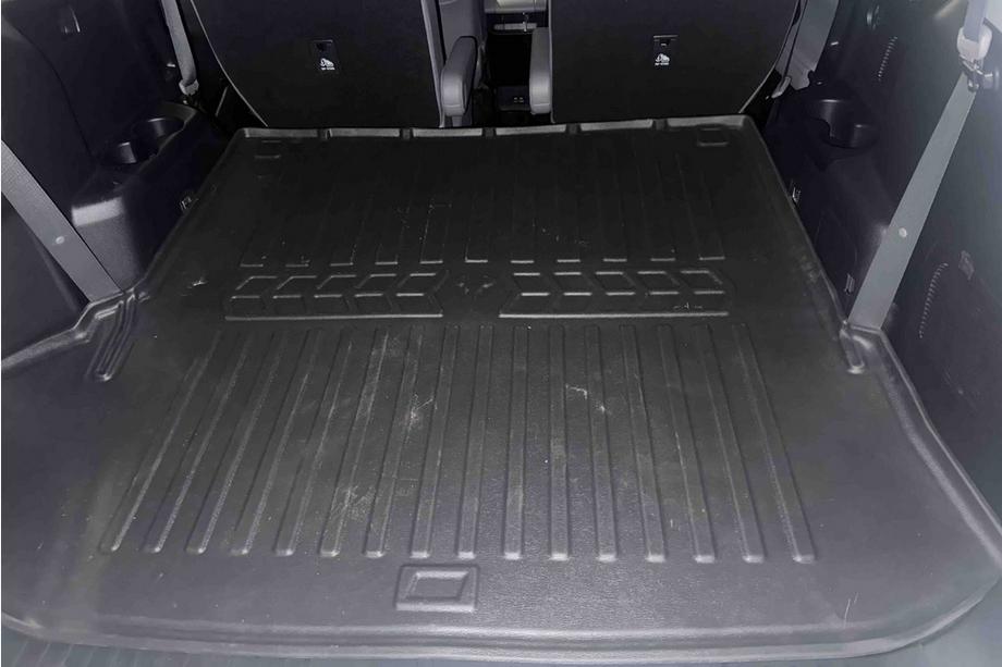 Toyota Highlander 2019– Stingray 3D gumijasta preproga za prtljažnik (s subwooferjem, 7-sedežna, s zloženim 3. sedežnim redom) Image