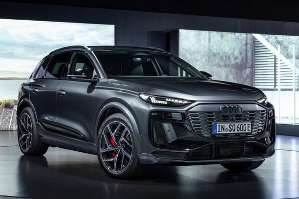 Test novega električnega križanca Audi SQ6 e-tron 2024