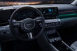 Test Hyundai KONA 2023: kompaktni križanec je večji in bolj tehnološki fotografija 6