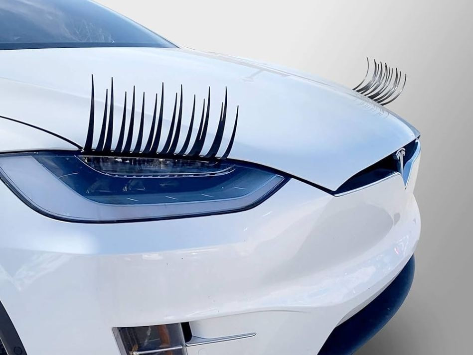 Trepalnice na avtomobilskih žarometih: trend ali nepotrebna muha?