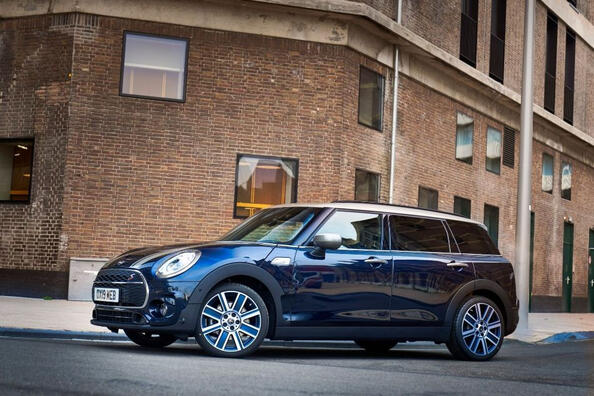 Test prenovljenega MINI Clubman: več sloga in udobja