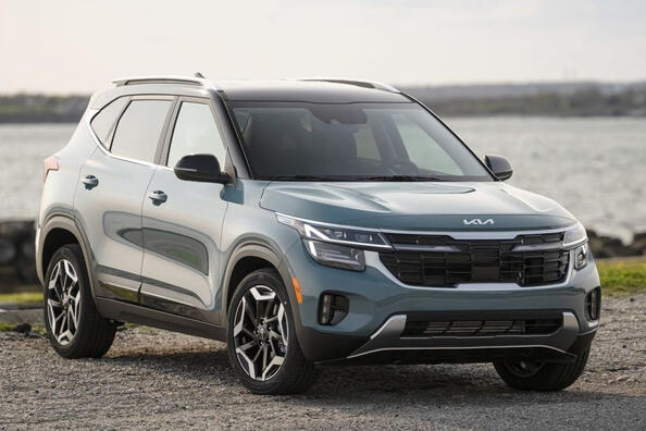 Test Kia Seltos 2023: posodobljen mestni križanec