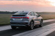 Pregled Audi Q4 Sportback e-tron: stilski električni crossover fotografija 4