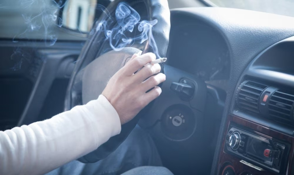 Kako se znebiti vonja po cigaretah v avtomobilu
