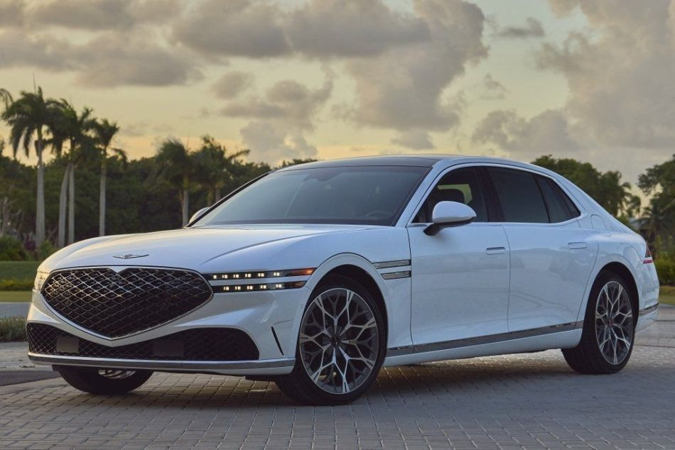 Pregled druge generacije luksuzne limuzine Genesis G90