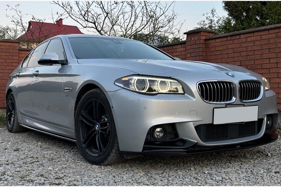 BMW serija 5 F10/F11 2010–2016 DPT V-1 nastavki pragov (za M-Sport/M5 pragove, črna visok sijaj) Image